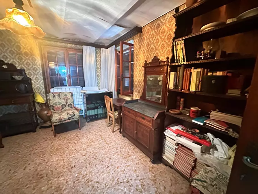 Immagine 52 di Casa indipendente in vendita  a Ortonovo