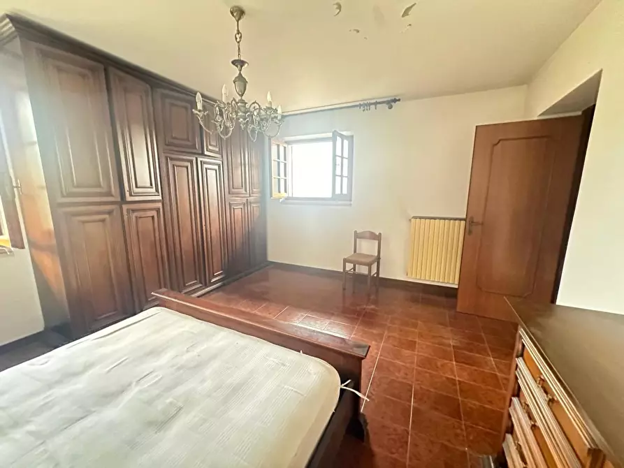 Immagine 69 di Casa indipendente in vendita  a Ortonovo