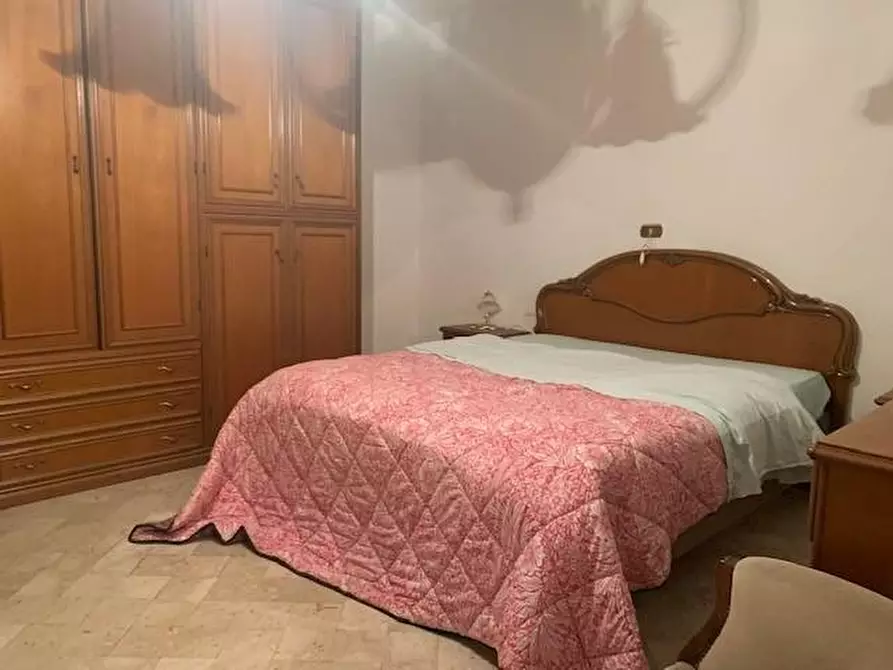 Immagine 6 di Casa indipendente in vendita  a Ortonovo