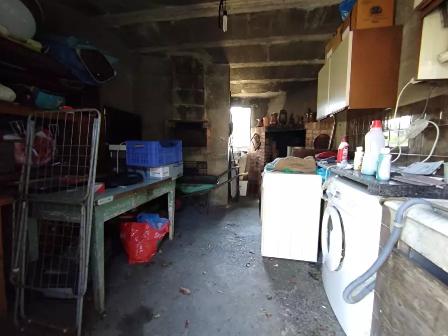 Immagine 16 di Casa indipendente in vendita  a Ortonovo