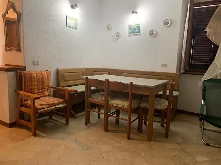 Immagine 4 di Casa indipendente in vendita  a Ortonovo