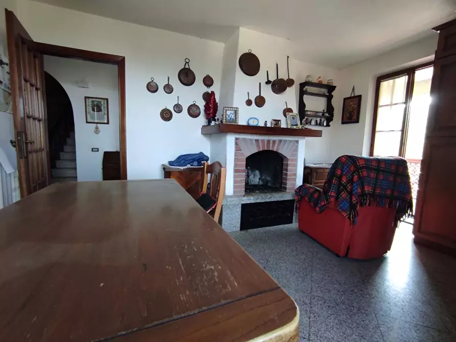 Immagine 41 di Casa indipendente in vendita  a Ortonovo