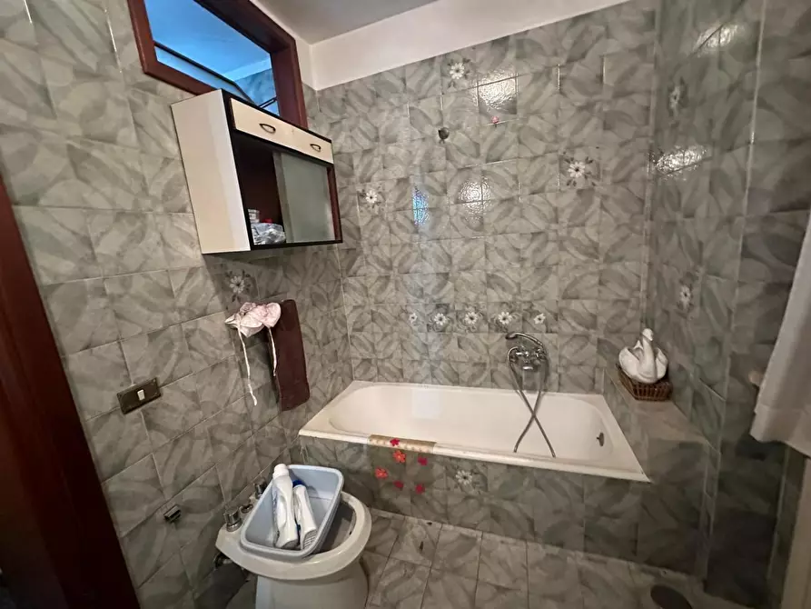 Immagine 66 di Casa indipendente in vendita  a Ortonovo