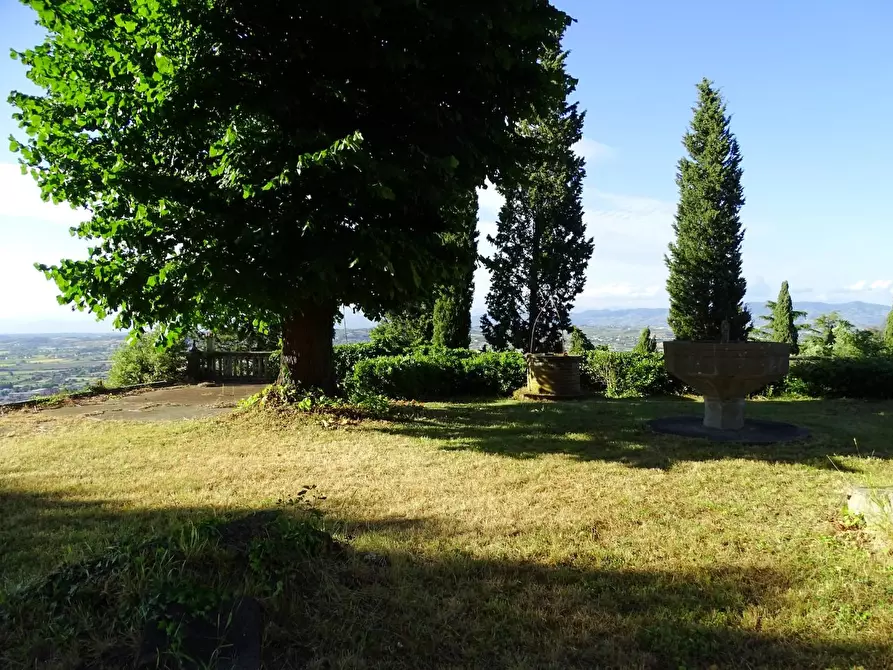 Immagine 10 di Villa in vendita  a San Miniato