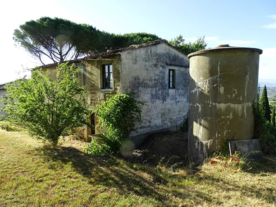 Immagine 20 di Villa in vendita  a San Miniato