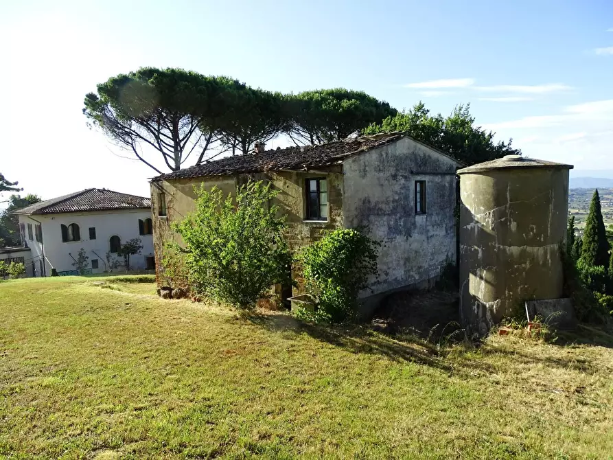 Immagine 2 di Villa in vendita  a San Miniato