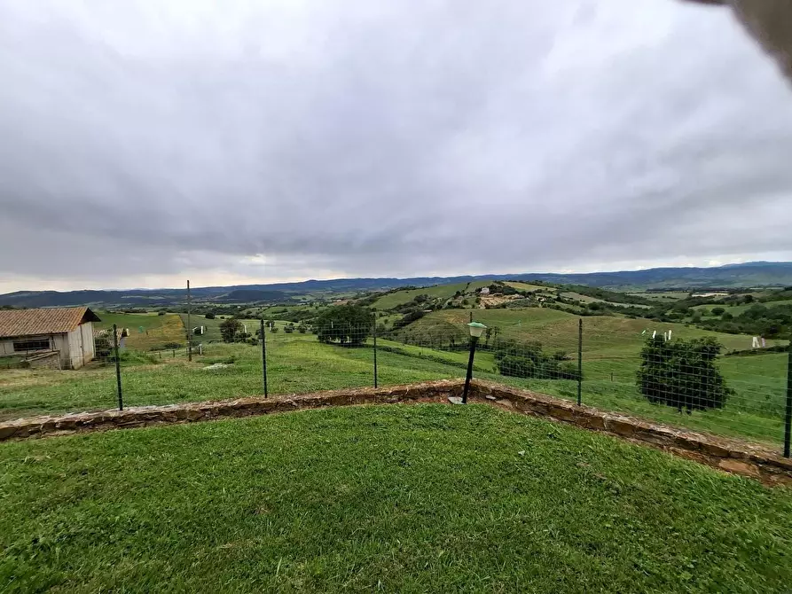 Immagine 24 di Casa colonica in vendita  a Manciano