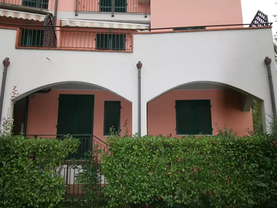 Immagine 3 di Appartamento in vendita  a Ameglia