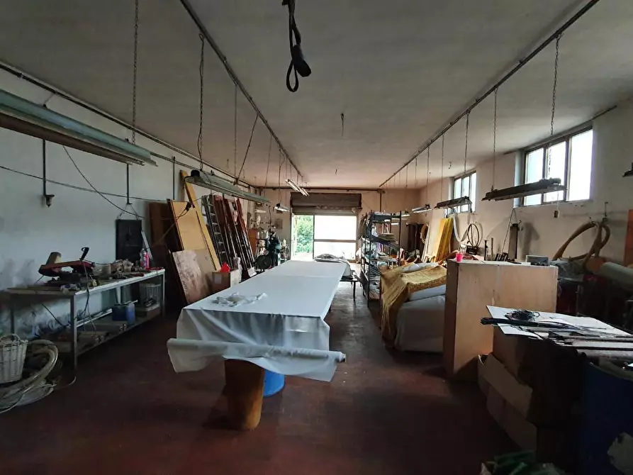 Immagine 7 di Attività artigianale in vendita  a Cerreto Guidi