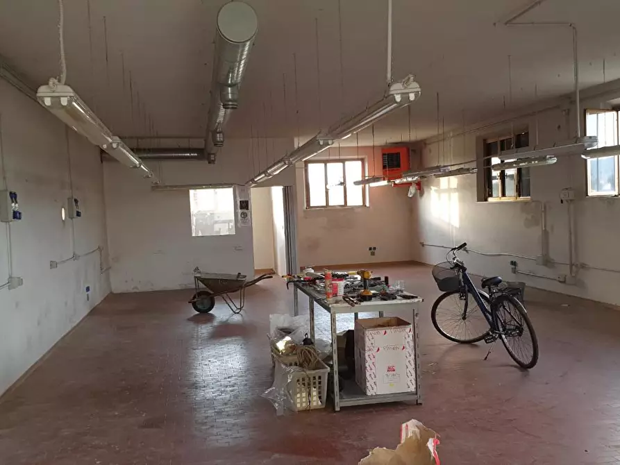 Immagine 2 di Attività artigianale in vendita  a Cerreto Guidi