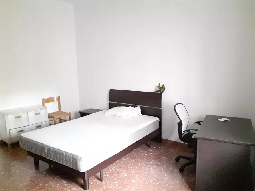 Immagine 4 di Appartamento in affitto  a Pisa