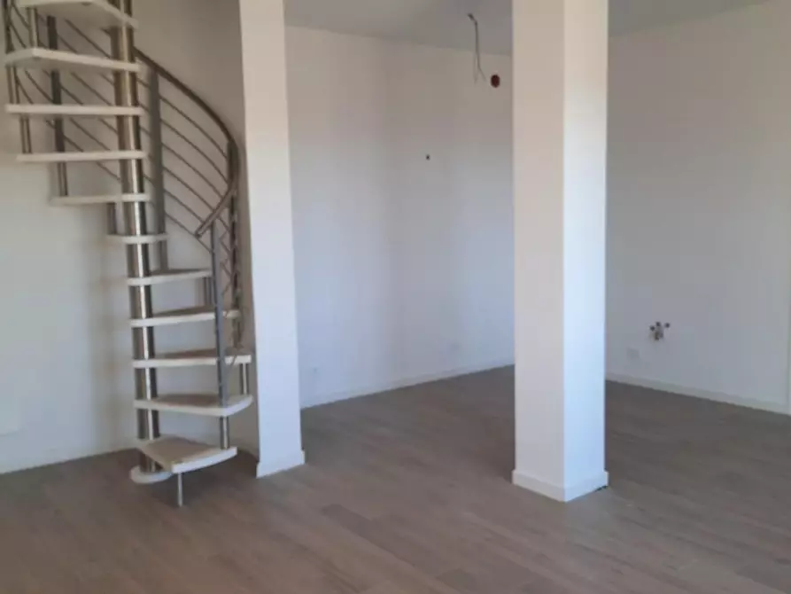 Immagine 5 di Appartamento in vendita  a Colle Di Val D'elsa