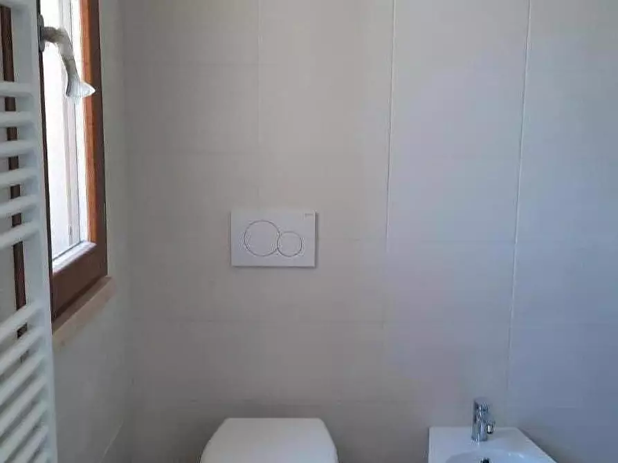 Immagine 10 di Appartamento in vendita  a Colle Di Val D'elsa