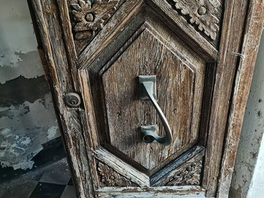 Immagine 16 di Palazzo in vendita  a Palaia