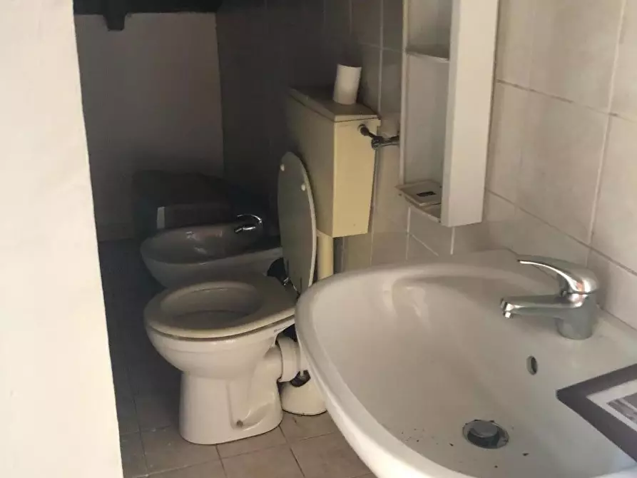 Immagine 5 di Villetta a schiera in vendita  a Carrara