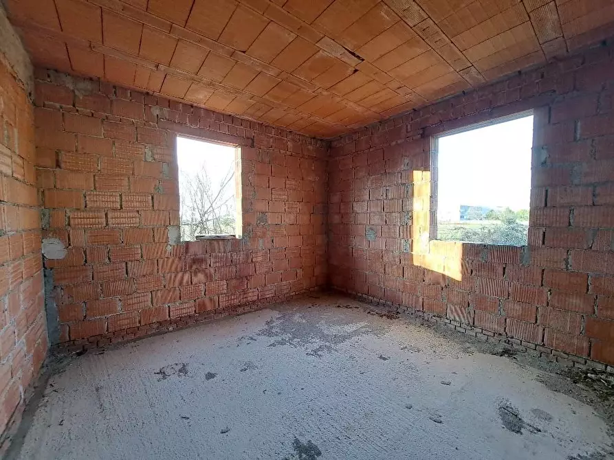 Immagine 8 di Villa in vendita  a San Giuliano Terme