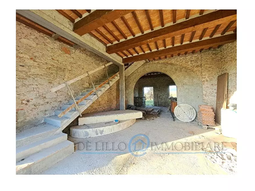 Immagine 26 di Villa in vendita  a San Giuliano Terme