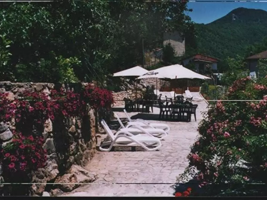 Immagine 3 di Albergo/B&B/Residence in vendita  a Vagli Sotto