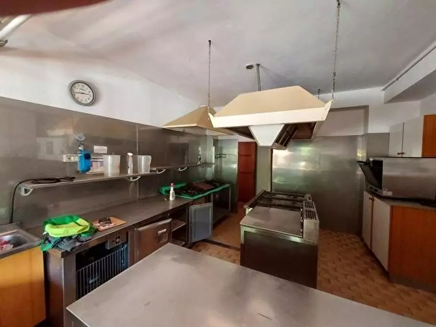 Immagine 16 di Albergo/B&B/Residence in vendita  a Vagli Sotto