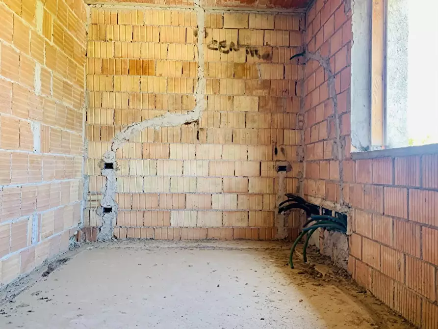 Immagine 5 di Villetta a schiera in vendita  a Camaiore