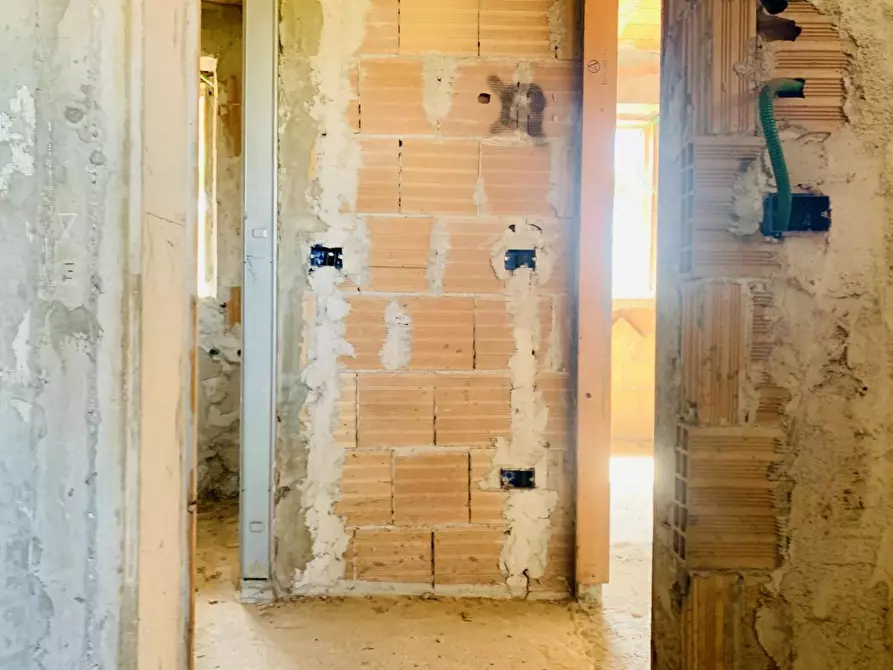 Immagine 8 di Villetta a schiera in vendita  a Camaiore