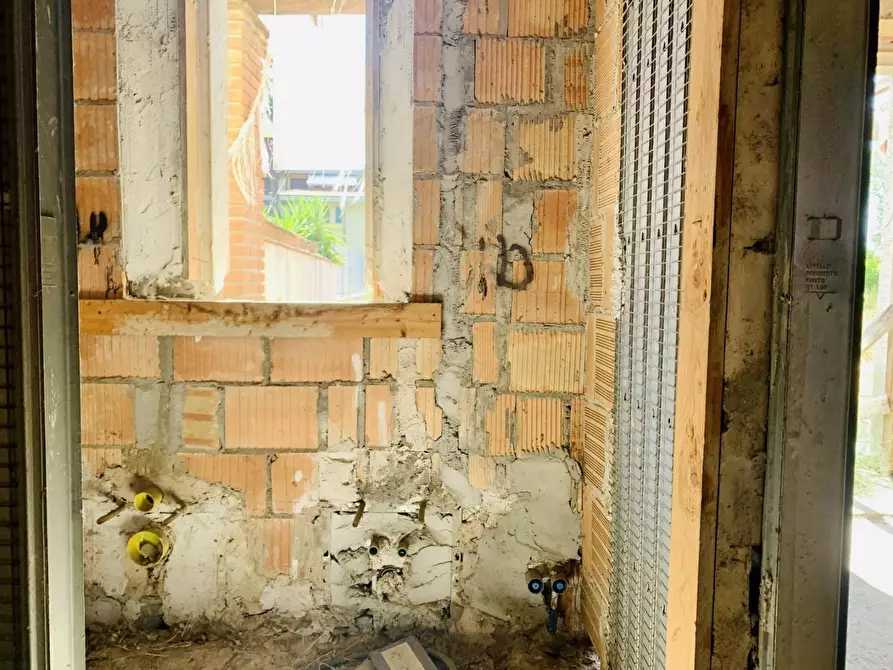 Immagine 4 di Villetta a schiera in vendita  a Camaiore