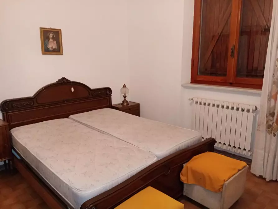 Immagine 4 di Villa in vendita  a Fivizzano