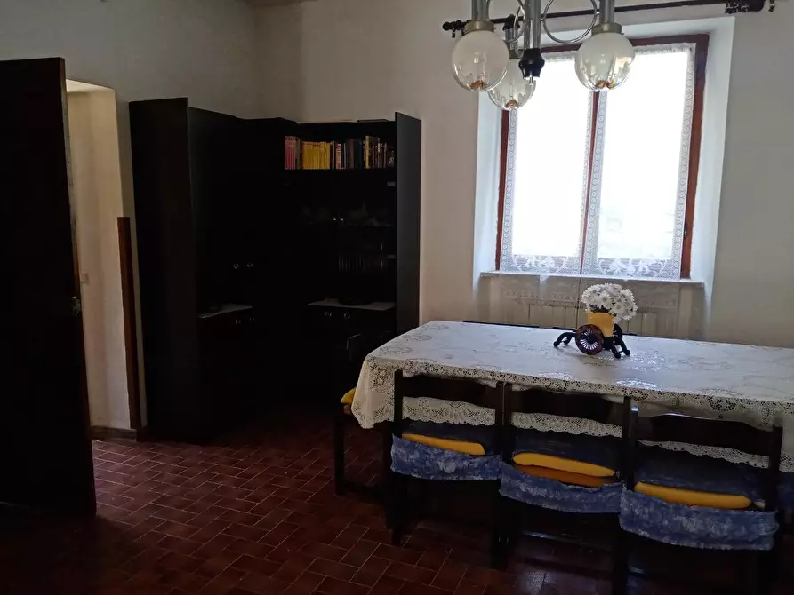 Immagine 9 di Villa in vendita  a Fivizzano