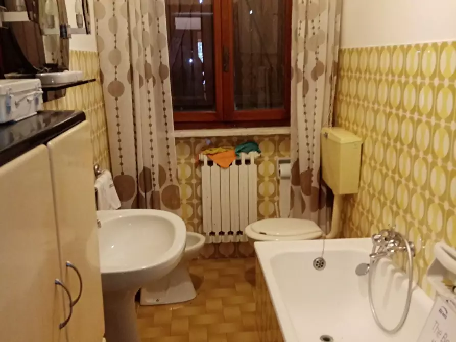 Immagine 7 di Villa in vendita  a Fivizzano