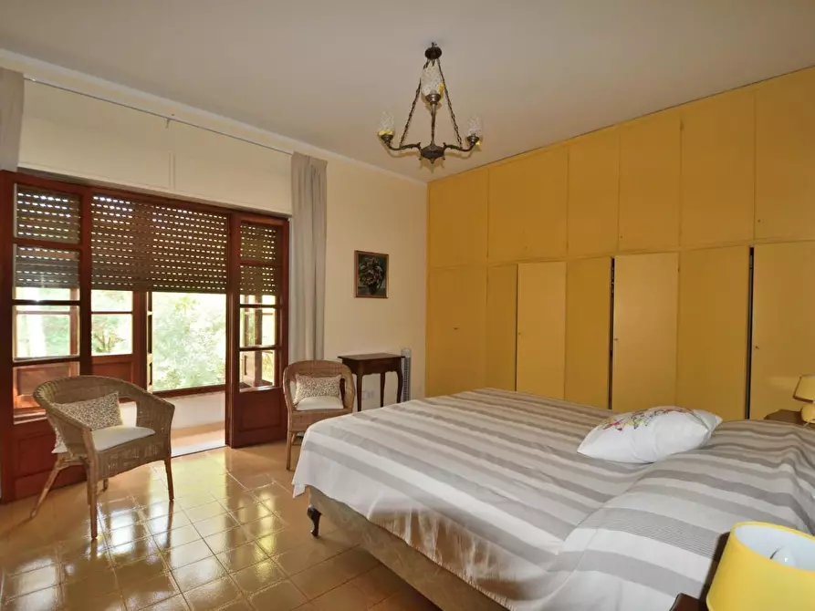 Immagine 13 di Casa bifamiliare in vendita  a Massa