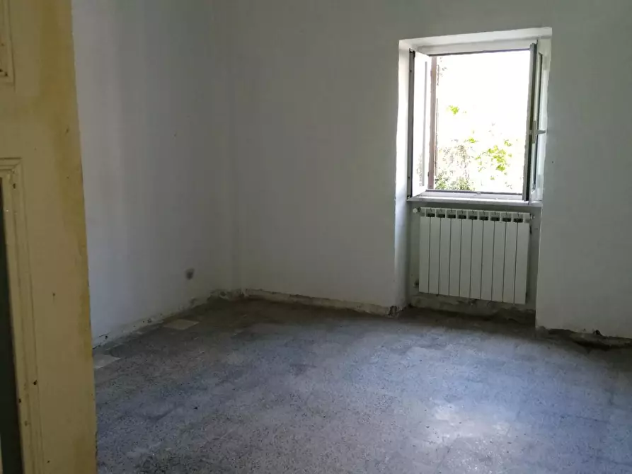 Immagine 2 di Porzione di casa in vendita  a Licciana Nardi