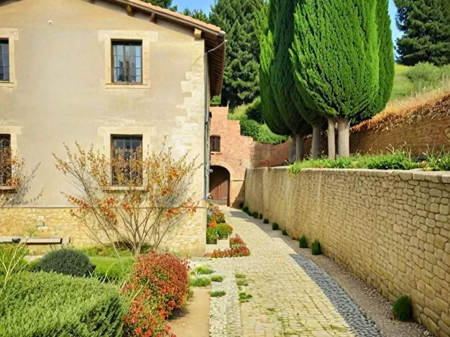 Immagine 17 di Rustico / casale in vendita  a Borgo A Mozzano