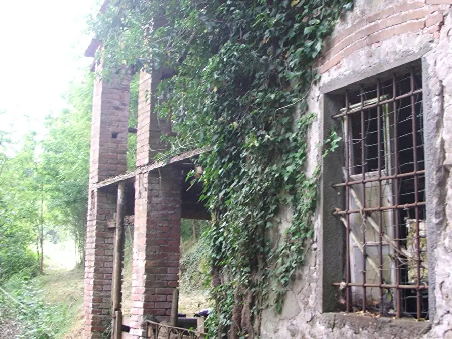 Immagine 21 di Rustico / casale in vendita  a Borgo A Mozzano