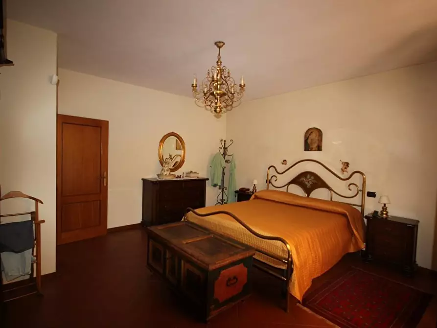 Immagine 7 di Villa in vendita  a Murlo