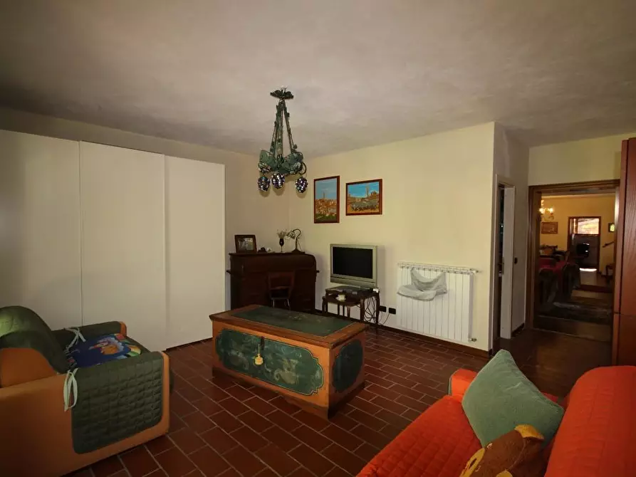 Immagine 10 di Villa in vendita  a Murlo