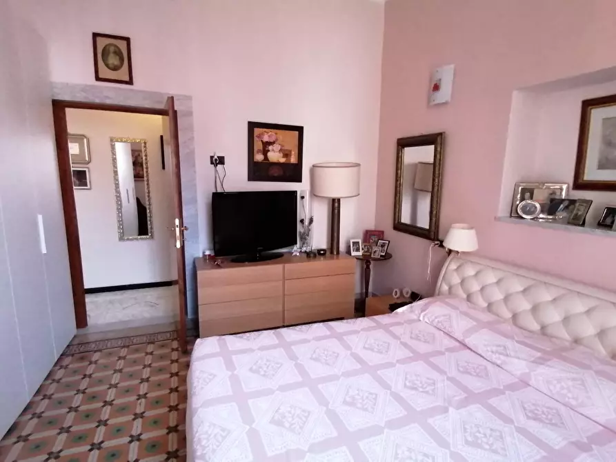 Immagine 9 di Appartamento in vendita  a Carrara