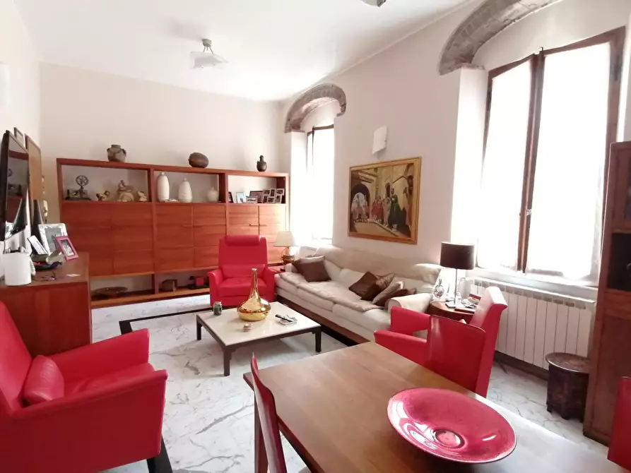 Immagine 5 di Appartamento in vendita  a Carrara