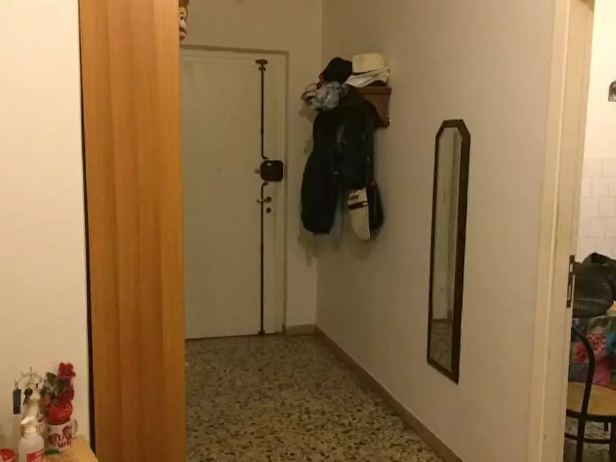 Immagine 3 di Appartamento in vendita  a Massa