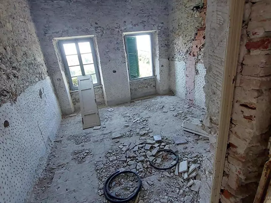 Immagine 8 di Appartamento in vendita  a Massa