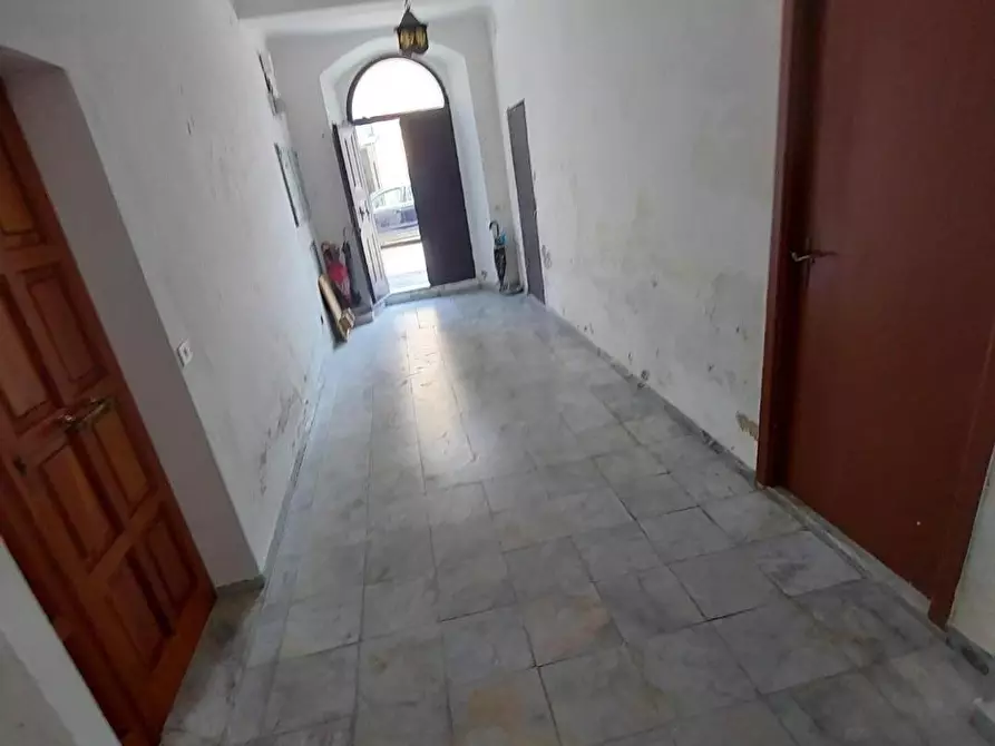 Immagine 3 di Appartamento in vendita  a Massa