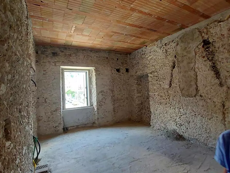 Immagine 4 di Appartamento in vendita  a Massa