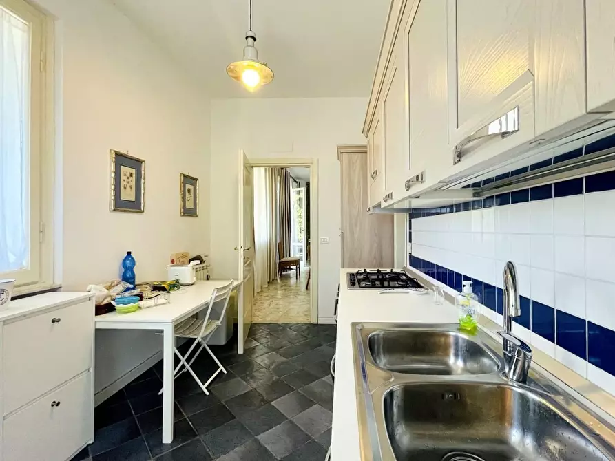 Immagine 13 di Villa in vendita  a Pietrasanta