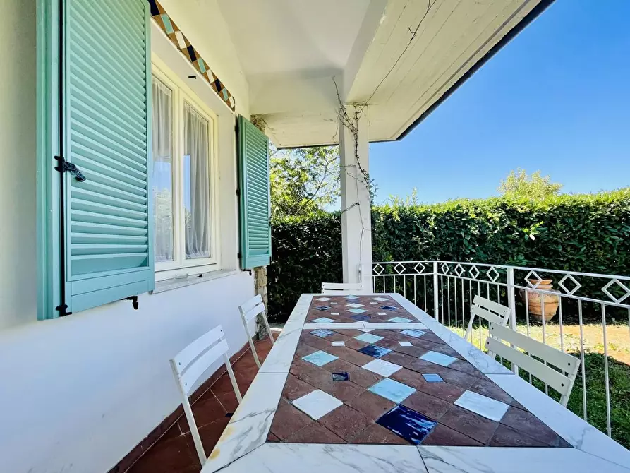 Immagine 51 di Villa in vendita  a Pietrasanta
