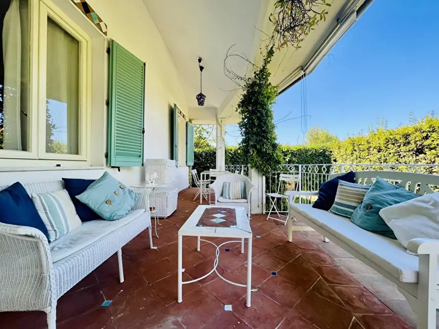 Immagine 54 di Villa in vendita  a Pietrasanta