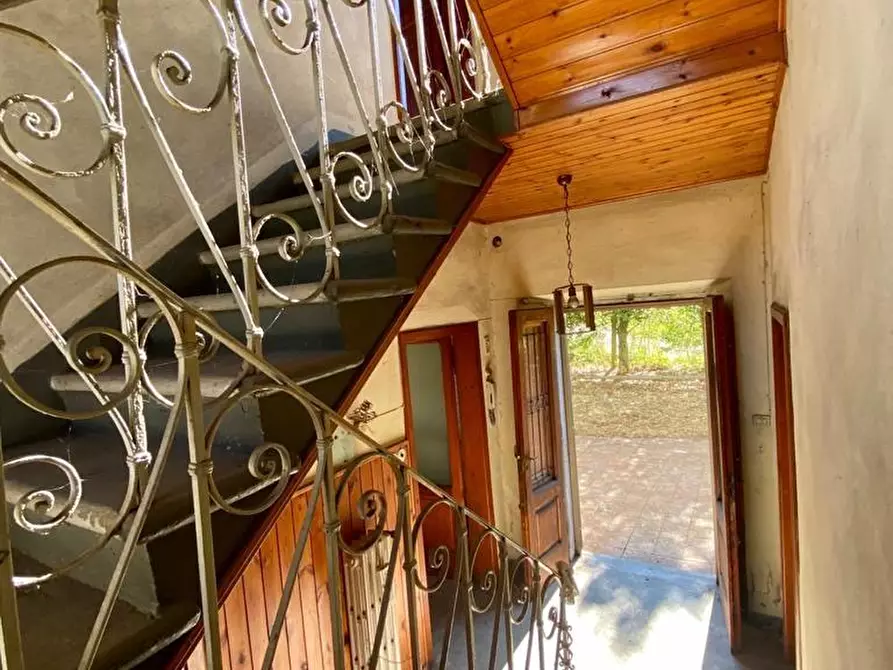 Immagine 16 di Rustico / casale in vendita  a Capannori