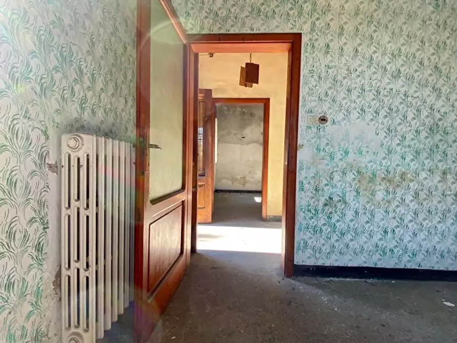 Immagine 12 di Rustico / casale in vendita  a Capannori