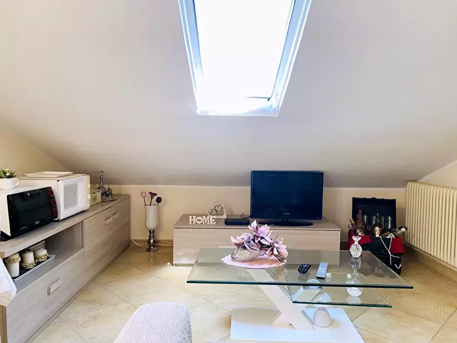 Immagine 55 di Villa in vendita  a Viareggio