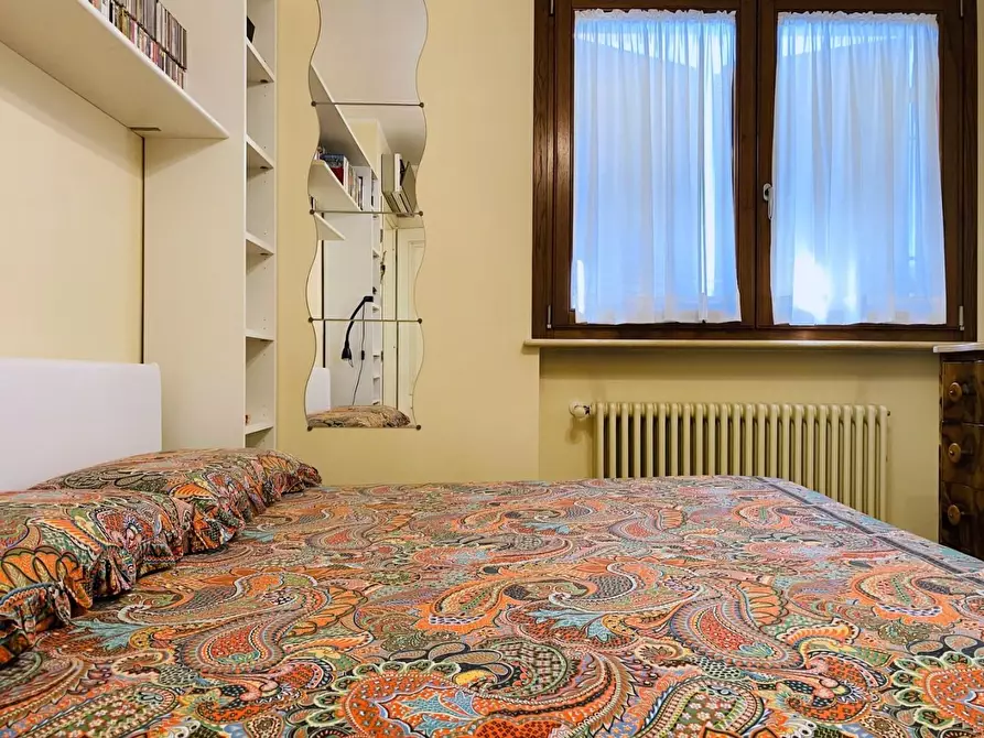 Immagine 60 di Villa in vendita  a Viareggio