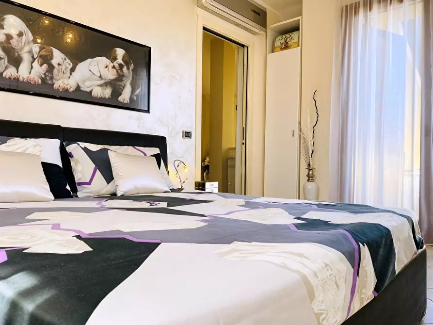 Immagine 72 di Villa in vendita  a Viareggio