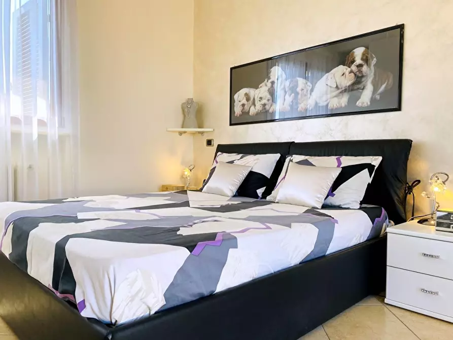 Immagine 70 di Villa in vendita  a Viareggio